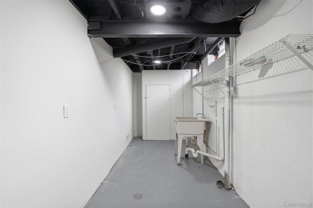 27427 Vargo Street, Livonia, MI 48152