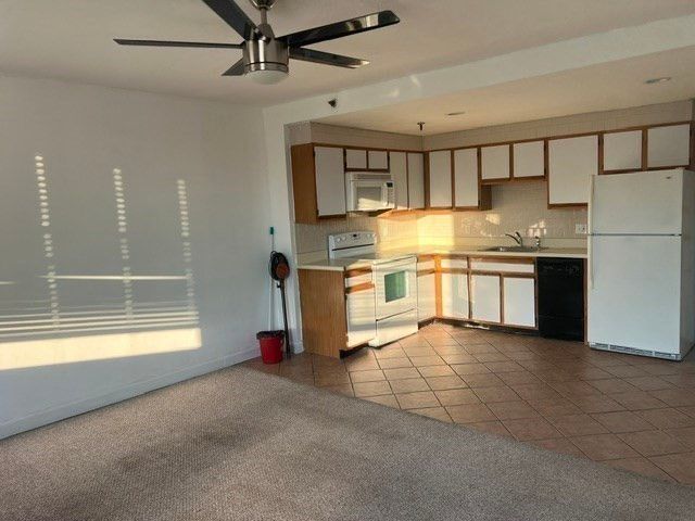 80 Foster St 406, Peabody, MA 01960