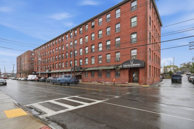 80 Foster St 406, Peabody, MA 01960