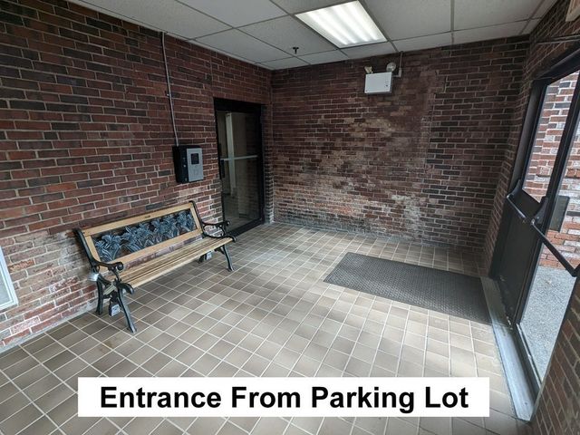 80 Foster St 406, Peabody, MA 01960