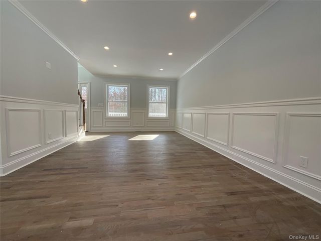 89 C Mt Sinai Coram Road, Coram, NY 11727