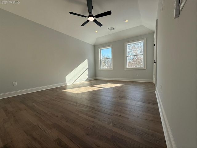 89 C Mt Sinai Coram Road, Coram, NY 11727