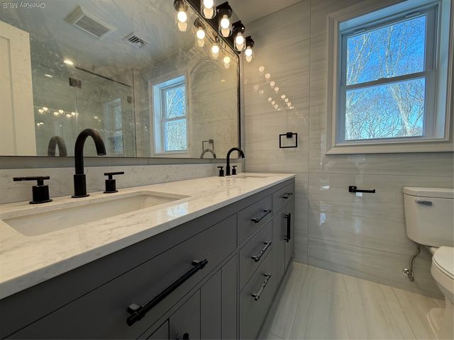 89 C Mt Sinai Coram Road, Coram, NY 11727