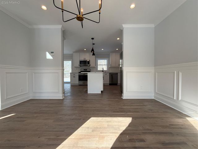 89 C Mt Sinai Coram Road, Coram, NY 11727