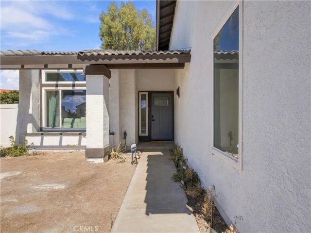 19620 Kinnow Ln, Riverside, CA 92508