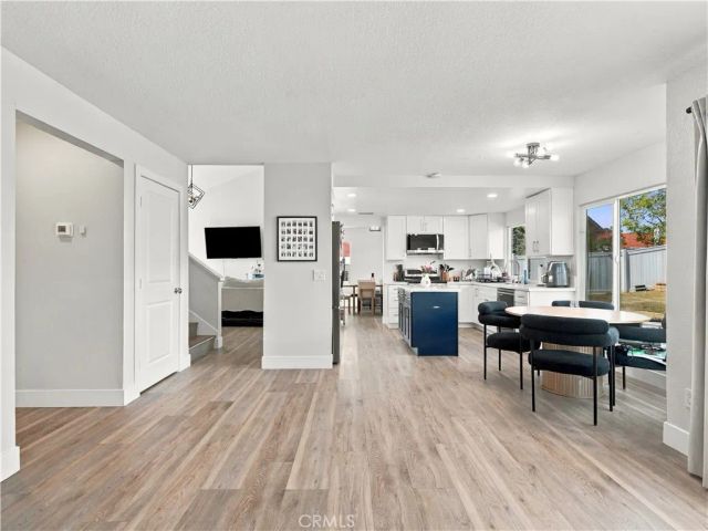 19620 Kinnow Ln, Riverside, CA 92508