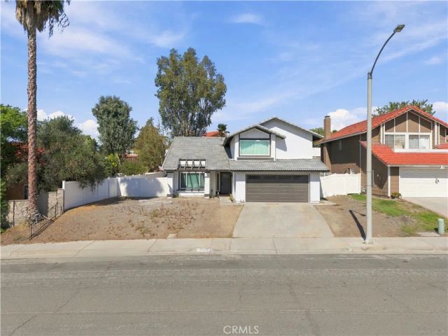 19620 Kinnow Ln, Riverside, CA 92508