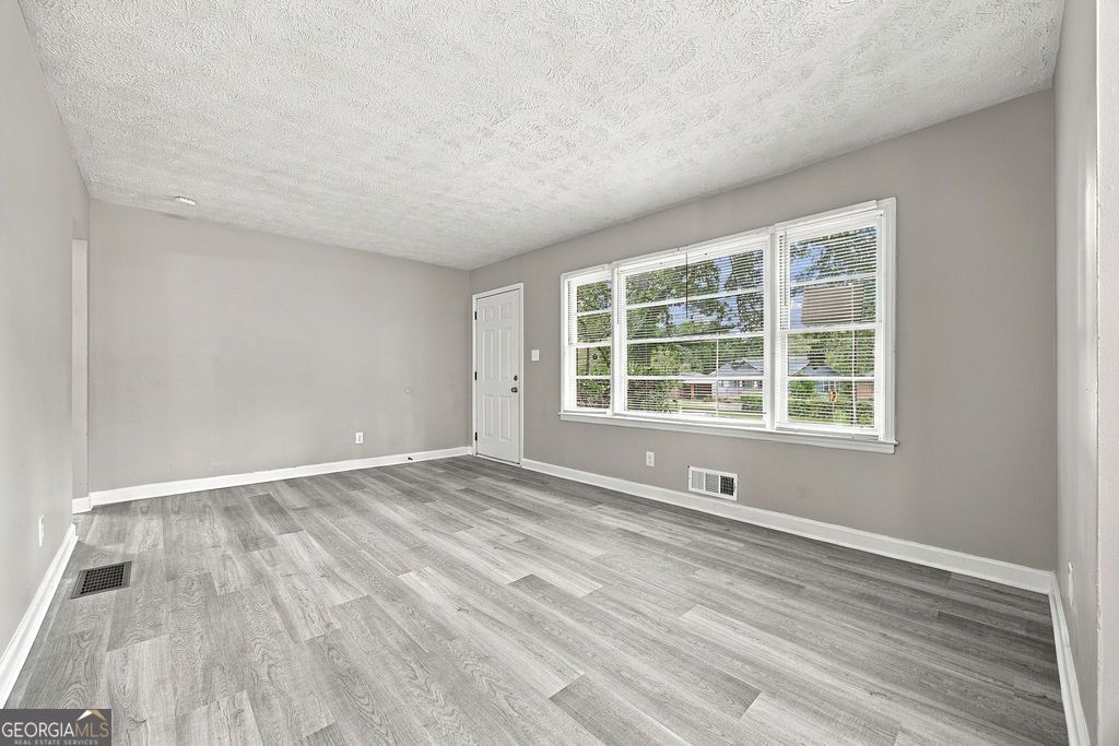 646 Bolton Road NW, Atlanta, GA 30331 — photo 3