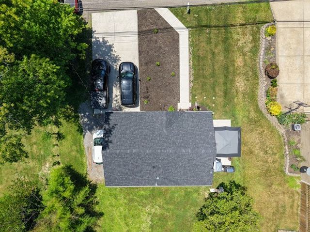 120 Elmwood Dr, Shaler, PA 15116
