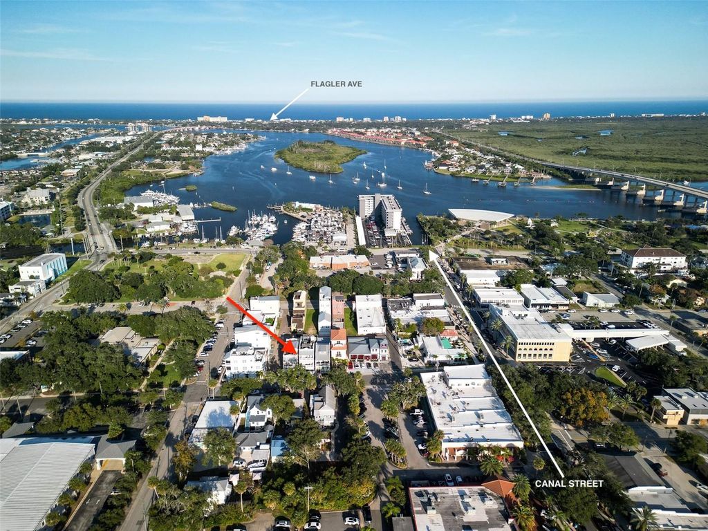 Image 4 of property listing at 119 FAULKNER STREET, New Smyrna Beach, FL 32168