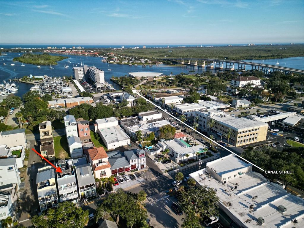 Image 5 of property listing at 119 FAULKNER STREET, New Smyrna Beach, FL 32168