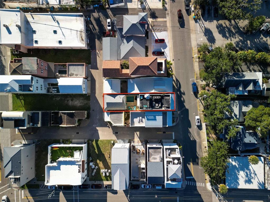 Image 7 of property listing at 119 FAULKNER STREET, New Smyrna Beach, FL 32168