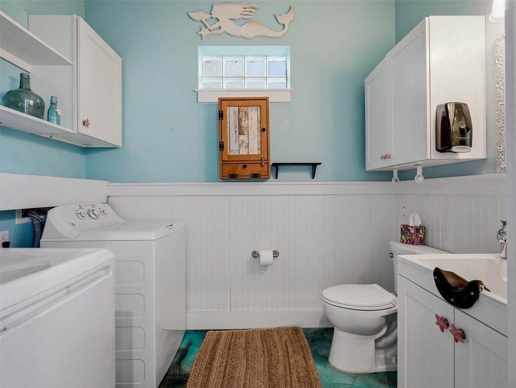 Image 74 of property listing at 119 FAULKNER STREET, New Smyrna Beach, FL 32168