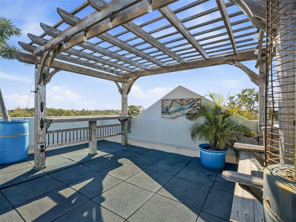Image 76 of property listing at 119 FAULKNER STREET, New Smyrna Beach, FL 32168