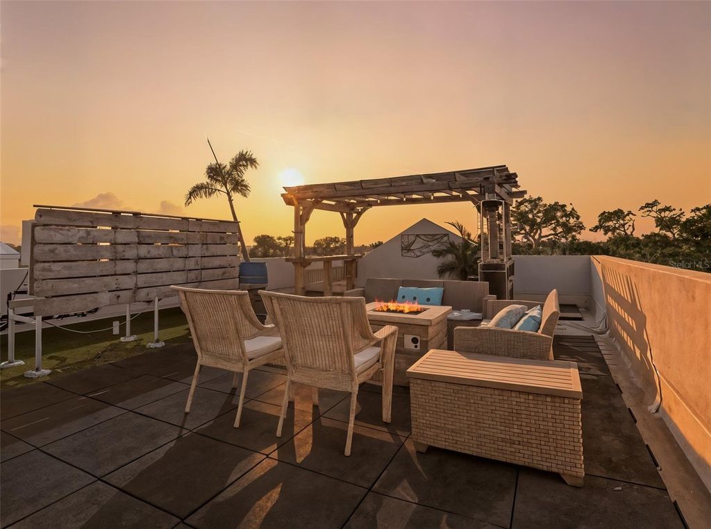 Image 87 of property listing at 119 FAULKNER STREET, New Smyrna Beach, FL 32168