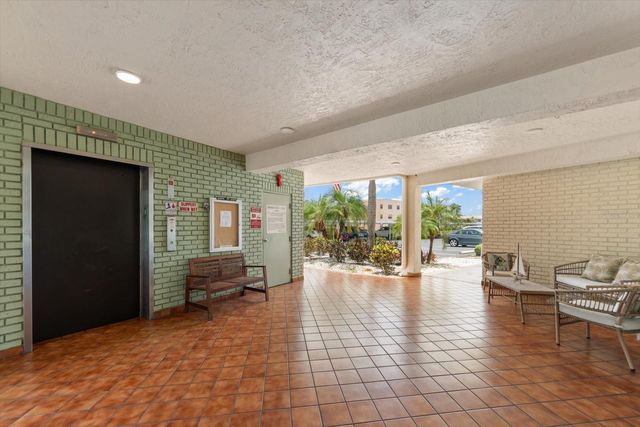 5980 TERRACE PARK DRIVE N 310, St Petersburg, FL 33709