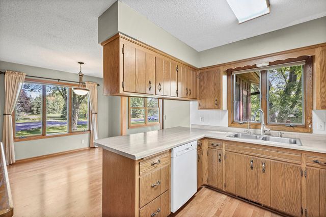 22465 Rush Creek Drive, Rogers, MN 55374