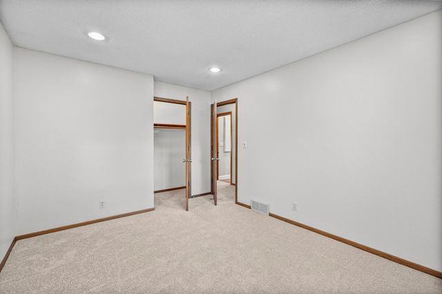 22465 Rush Creek Drive, Rogers, MN 55374