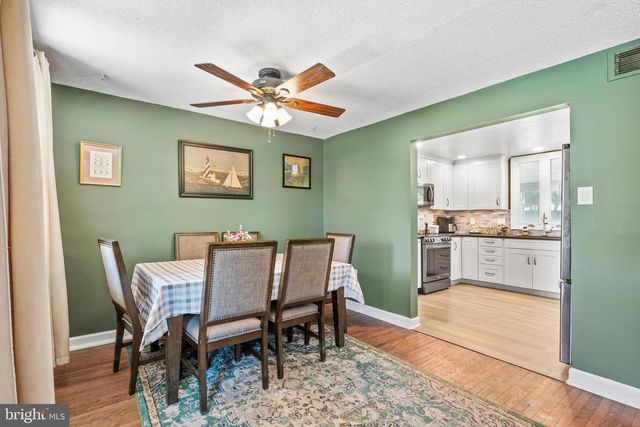 101 N HILLTOP, Southampton, PA 18966