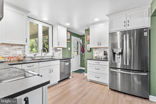 101 N HILLTOP, Southampton, PA 18966