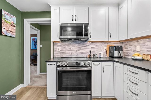 101 N HILLTOP, Southampton, PA 18966