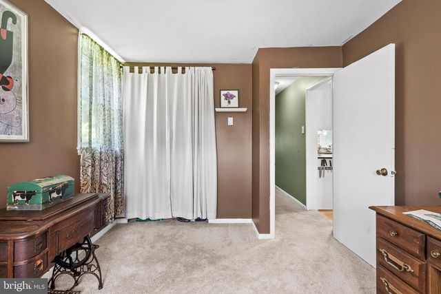 101 N HILLTOP, Southampton, PA 18966