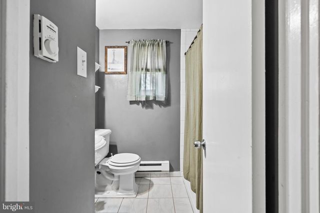 101 N HILLTOP, Southampton, PA 18966