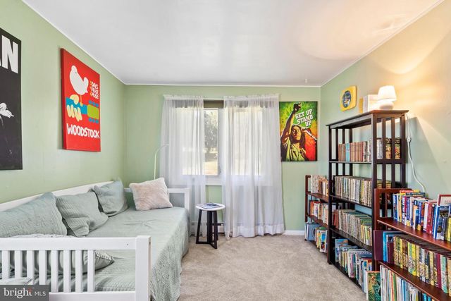 101 N HILLTOP, Southampton, PA 18966