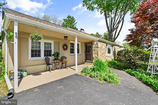 101 N HILLTOP, Southampton, PA 18966