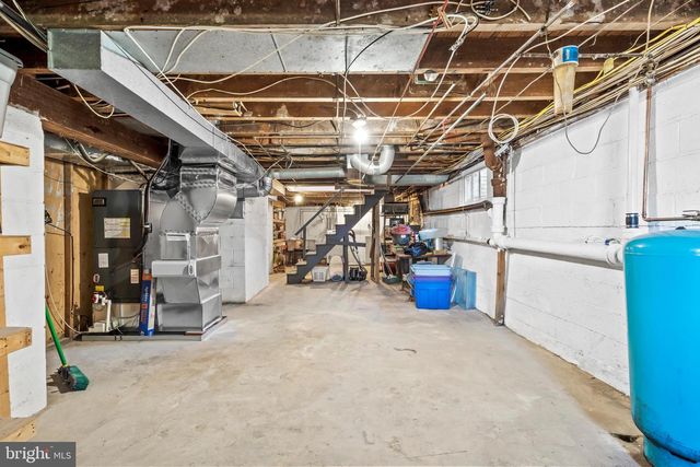 101 N HILLTOP, Southampton, PA 18966