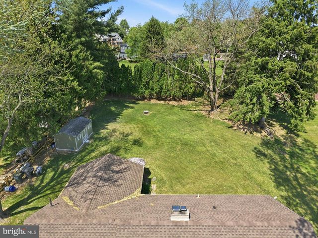 101 N HILLTOP, Southampton, PA 18966