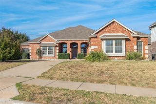 8708 Tangleridge Drive, Fort Worth, TX 76123