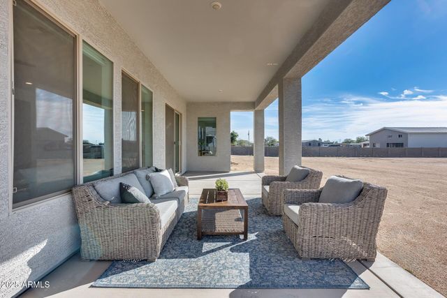 825 E PERDIDO Way, Phoenix, AZ 85086