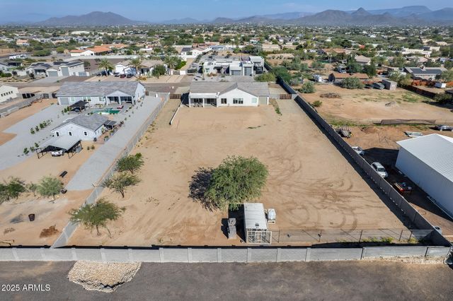 825 E PERDIDO Way, Phoenix, AZ 85086