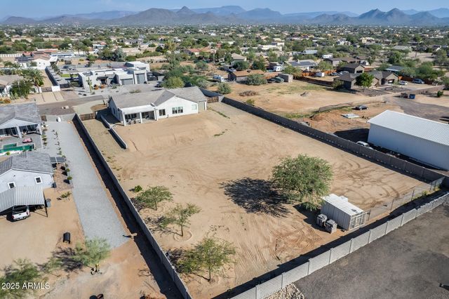 825 E PERDIDO Way, Phoenix, AZ 85086