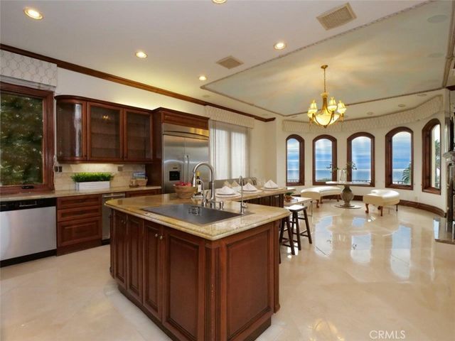 30150 Palos Verdes Drive W, Rancho Palos Verdes, CA 90275