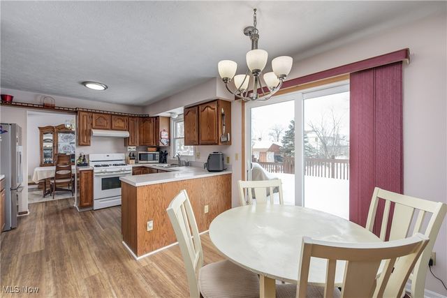 452 Brambleside Drive, Brunswick, OH 44212