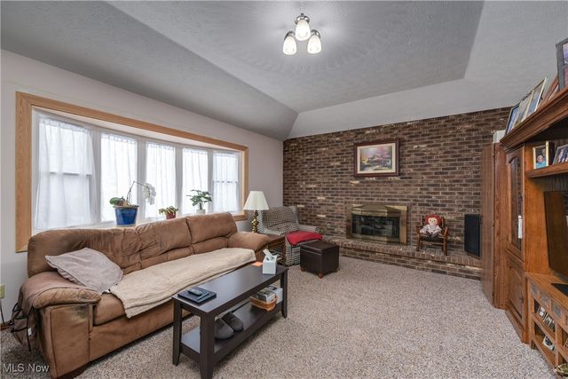 452 Brambleside Drive, Brunswick, OH 44212