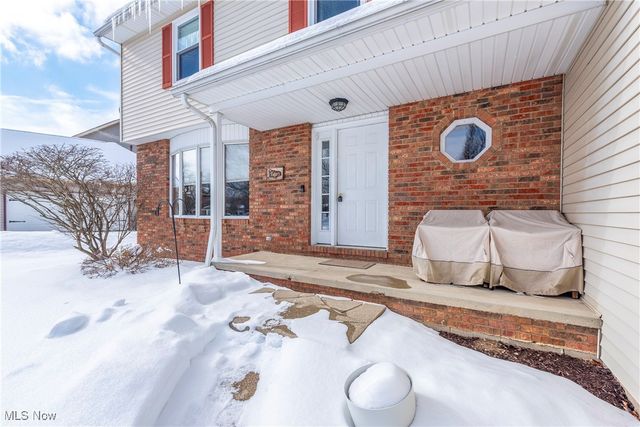 452 Brambleside Drive, Brunswick, OH 44212