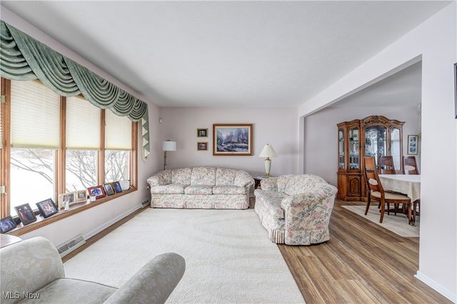 452 Brambleside Drive, Brunswick, OH 44212