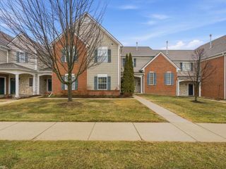 1985 Monarch Drive, Shelby Twp, MI 48316