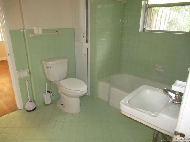 203 w woodlawn, San Antonio, TX 78212