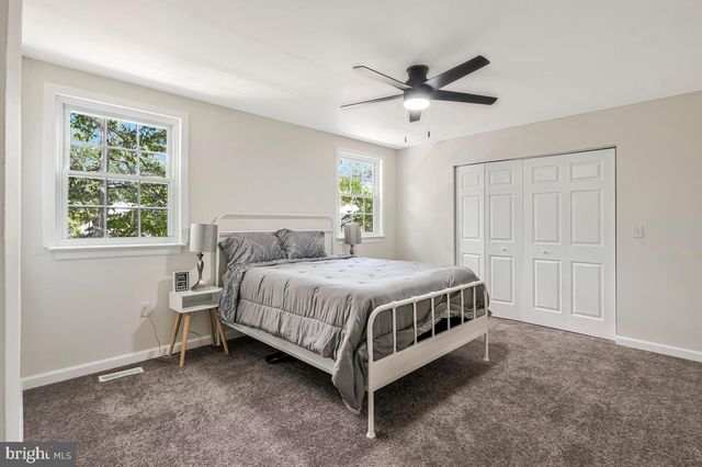 1404 BOSWELL CT, Waldorf, MD 20602