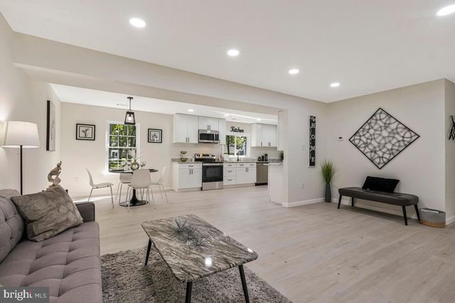 1404 BOSWELL CT, Waldorf, MD 20602