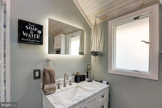 99 N RIVER DR, Pennsville, NJ 08070