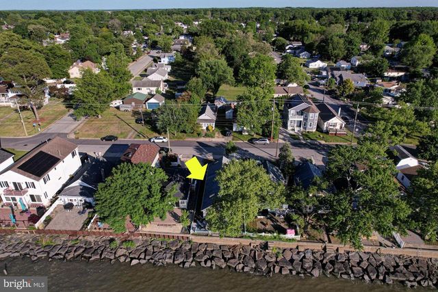 99 N RIVER DR, Pennsville, NJ 08070