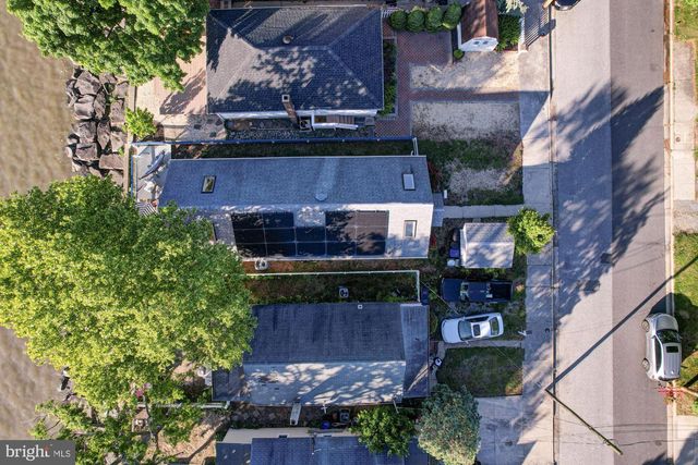 99 N RIVER DR, Pennsville, NJ 08070