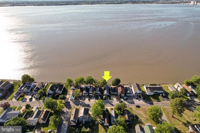 99 N RIVER DR, Pennsville, NJ 08070