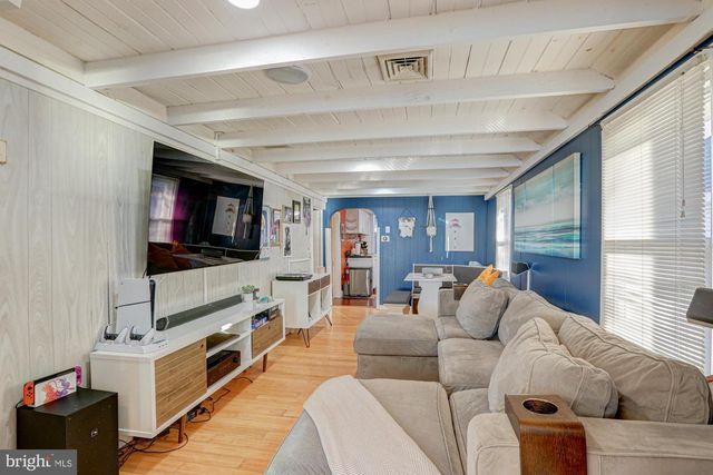 99 N RIVER DR, Pennsville, NJ 08070