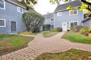 3 Farmington Meadow Drive 3, Farmington, CT 06032